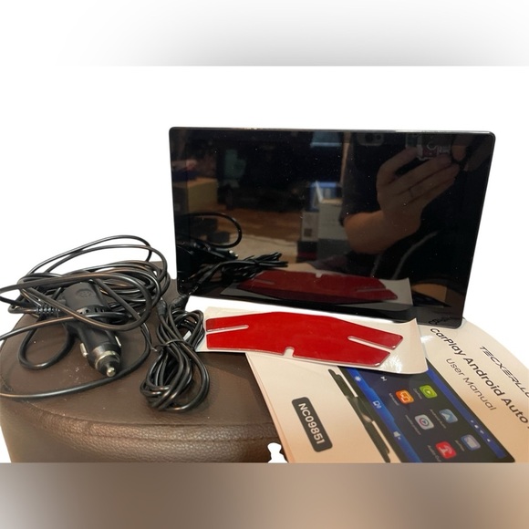 TECXERLLON 9” CarPlay Android Auto Display NC09133 Wireless & Wired Touchscreen - Picture 1 of 12